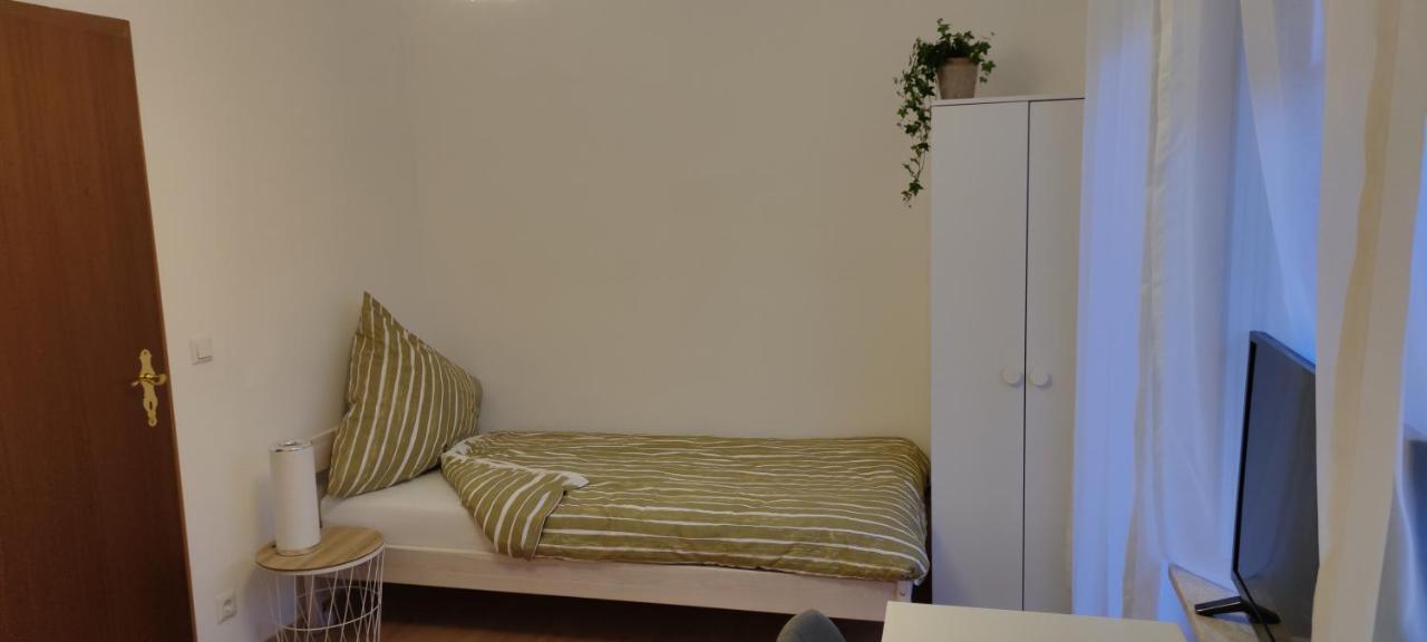 Schoene Und Optimal Gelegene Wohnung Og Weisskirchen Exteriér fotografie